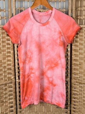 Lululemon Swiftly Tech Short Sleeve Shirt 2.0 Size 6 Marble Dye Raspberry Cream